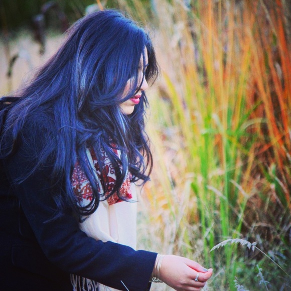 Meet your Posher, Gia - Picture 1 of 1